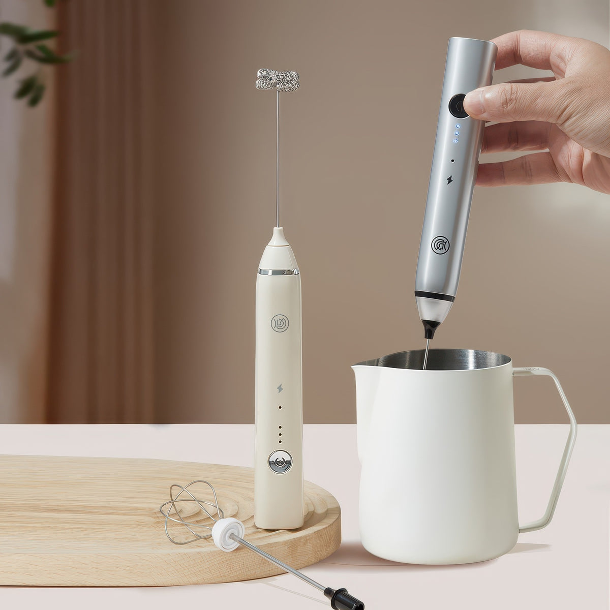 Espumador de Leche Eléctrico de Mano