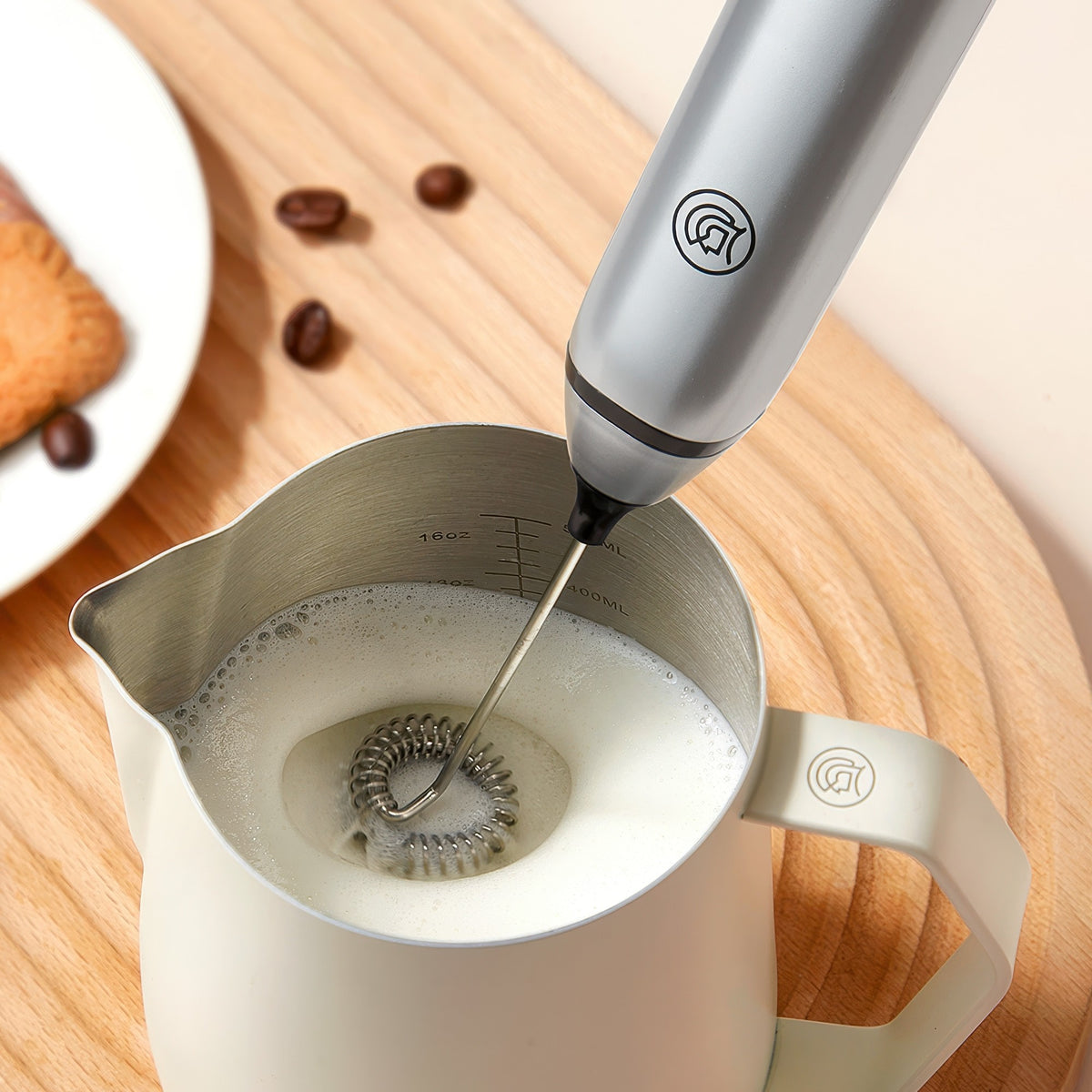 Espumador de Leche Eléctrico de Mano