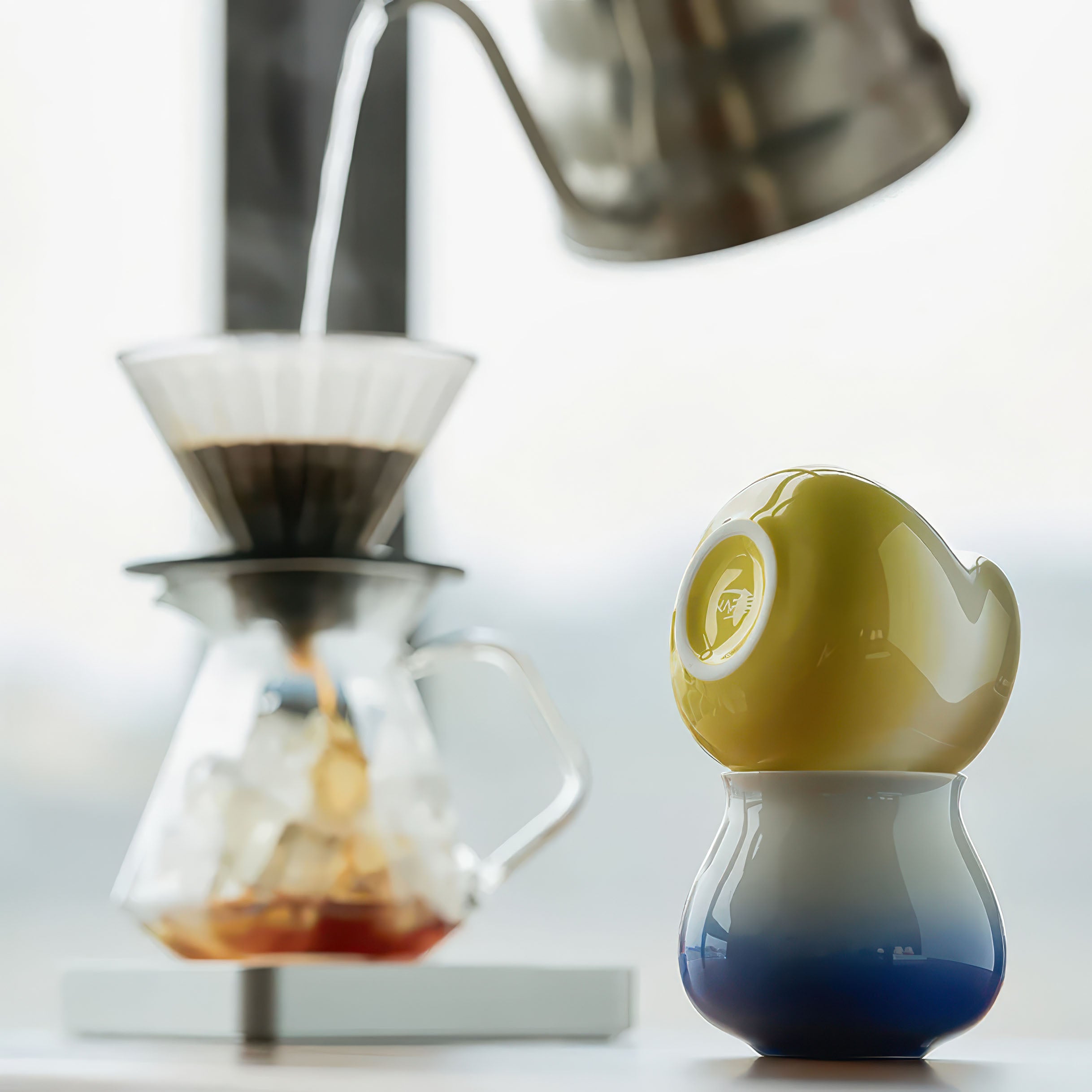 Keramiktasse mit Farbverlauf