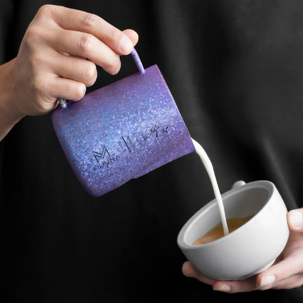 Aurora Titanium Latte Pitcher — Lightweight Precision | Lastaforest