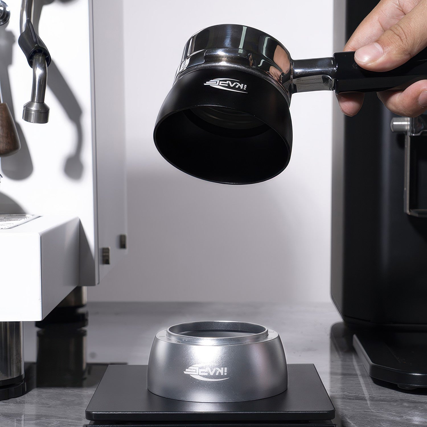 Espresso-Magnet-Dosiertrichter V2