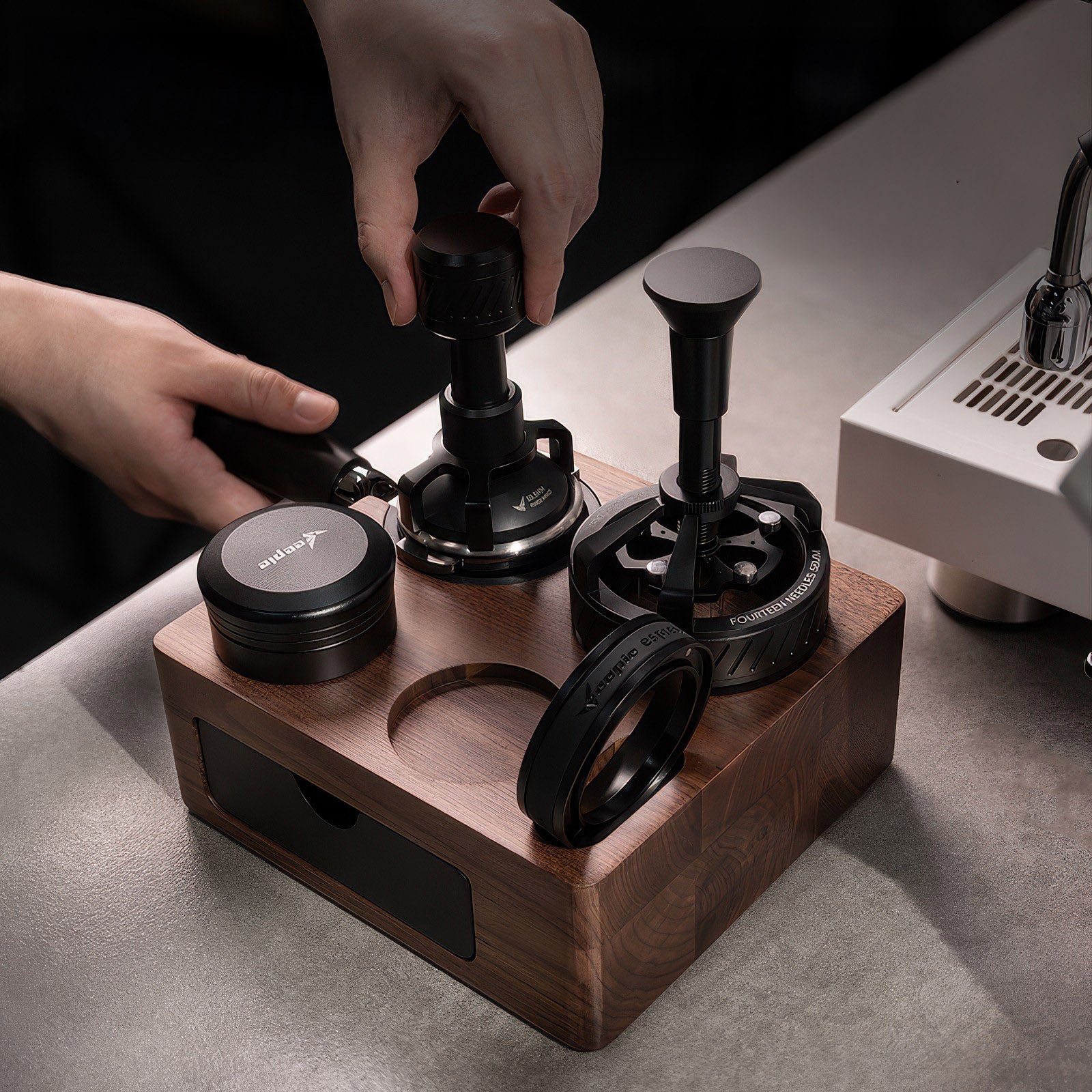 Walnut Wood Coffee Tamping Station – Lastaforest