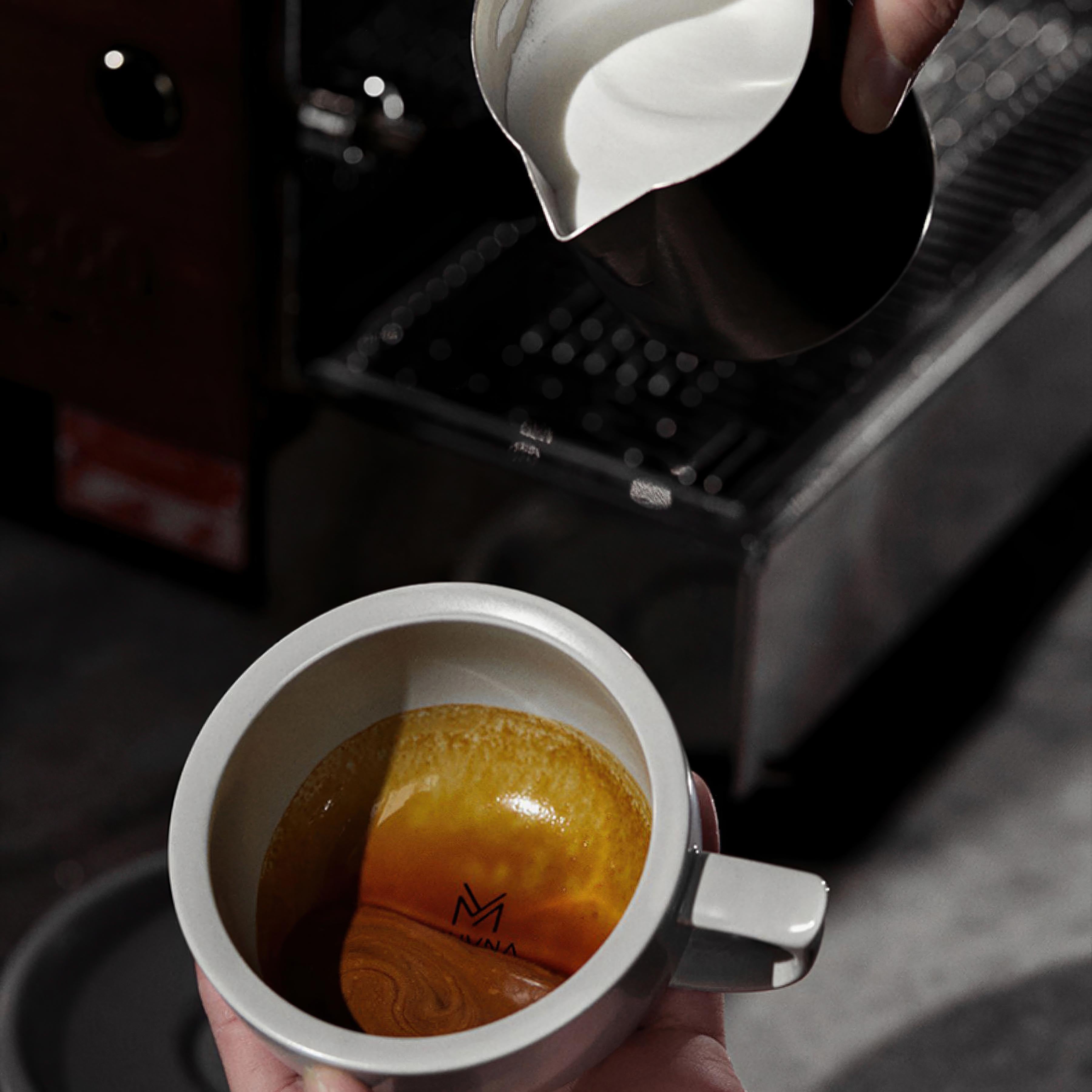 Embossed Ceramic Latte Cup 280ml - MUVNA - Lastaforest