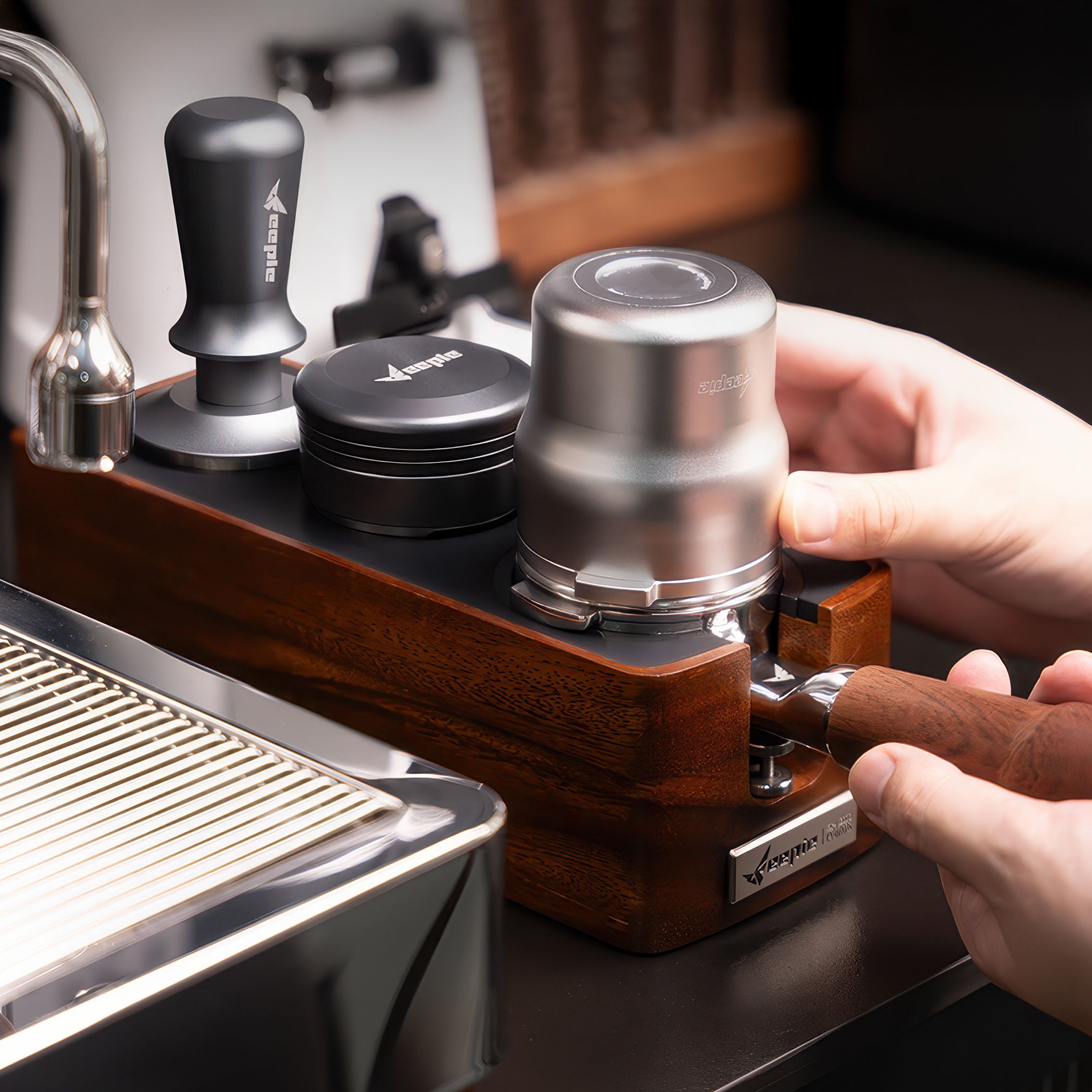 Kaffeedosierbecher mit drei Griffen, antistatisch
