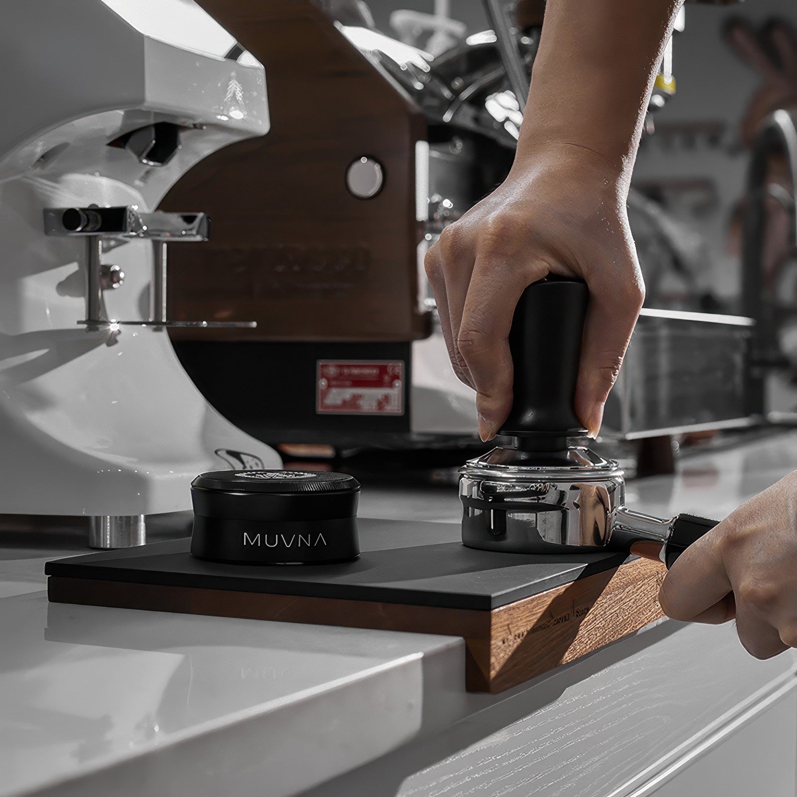 Wooden Tamper Mat With Silicone Surface – Lastaforest