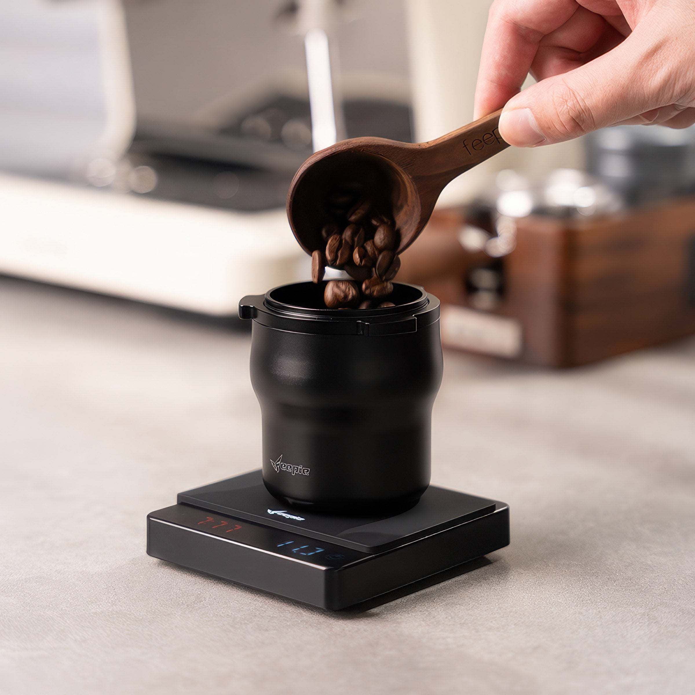 Kaffeedosierbecher mit drei Griffen, antistatisch