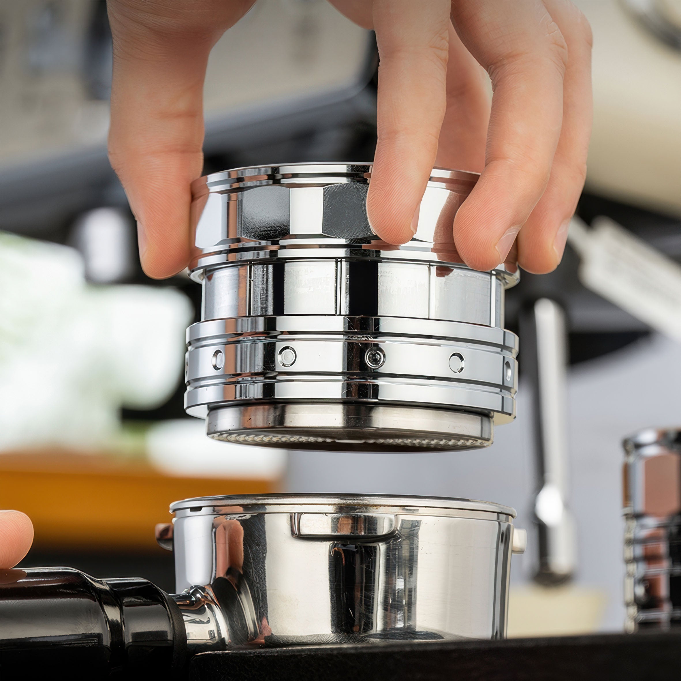 UFO Gravity Tamper with 2 Bottom Types - Lastaforest
