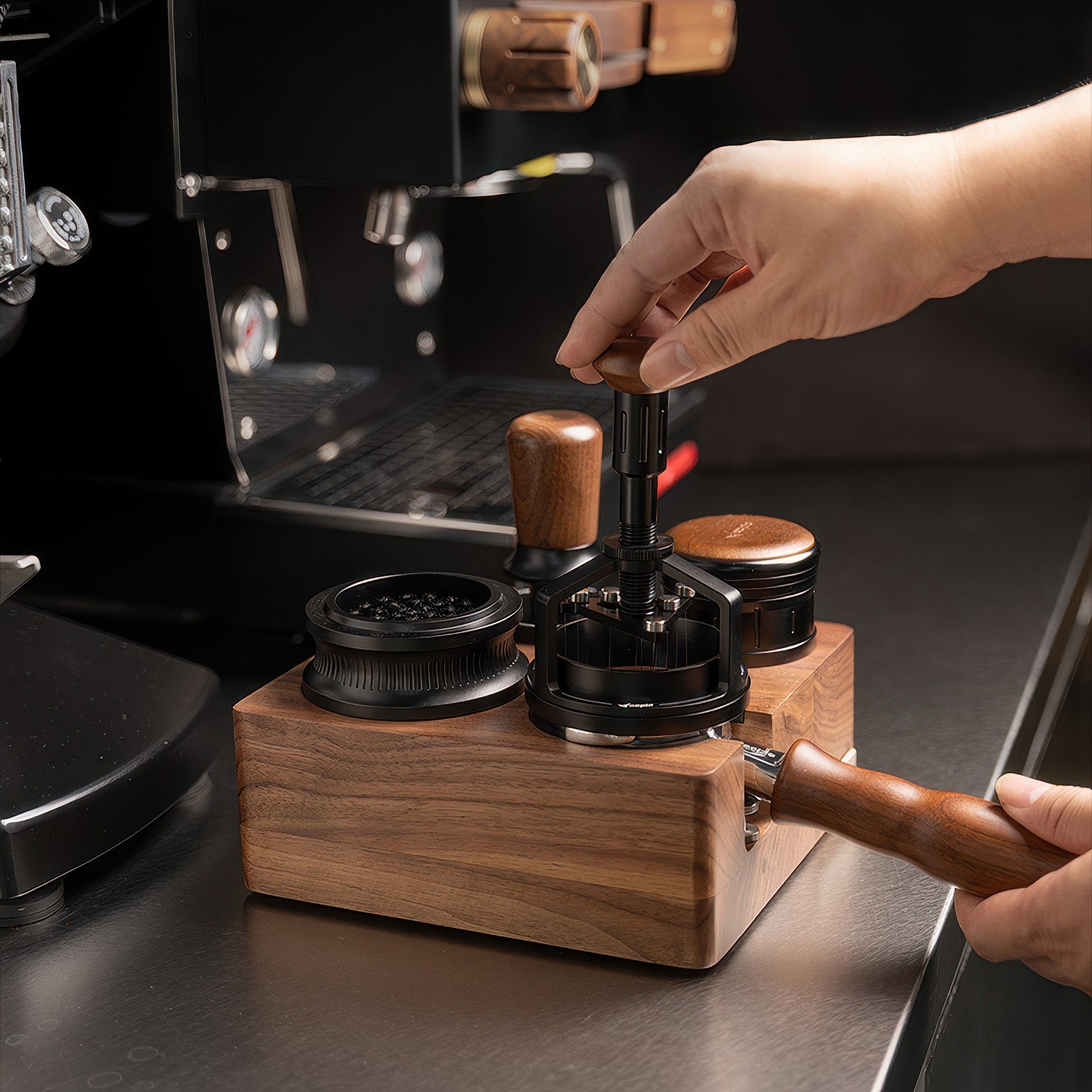Walnut Wood Coffee Tamping Station – Lastaforest