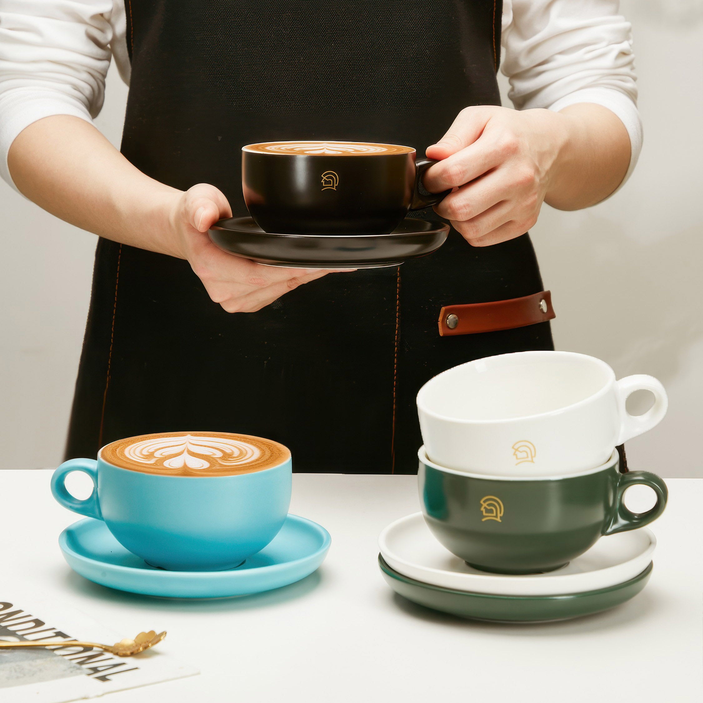 Keramik-Kaffeetasse mit Untertasse Set