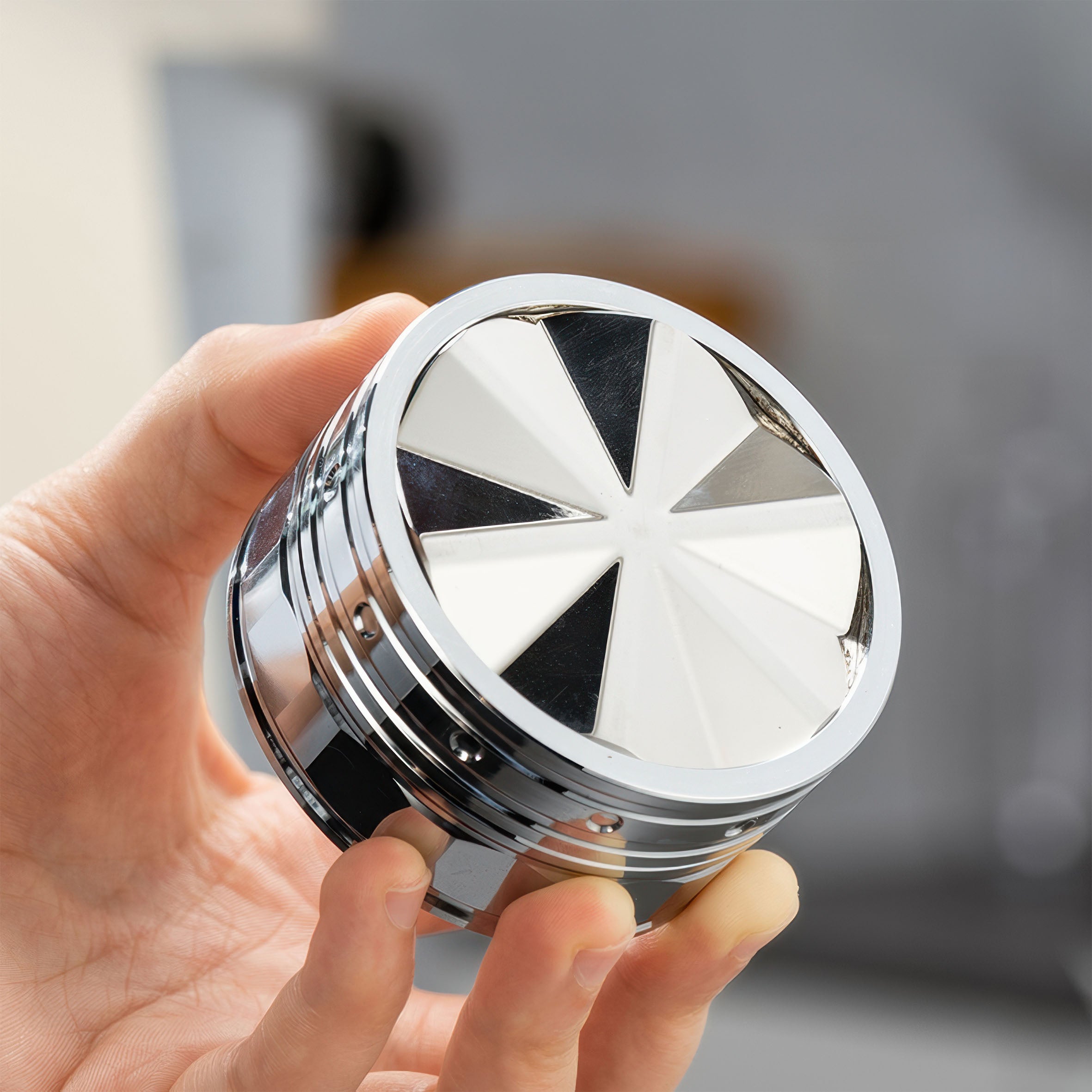 UFO Gravity Distributor - Stainless Steel Leveler - Lastaforest