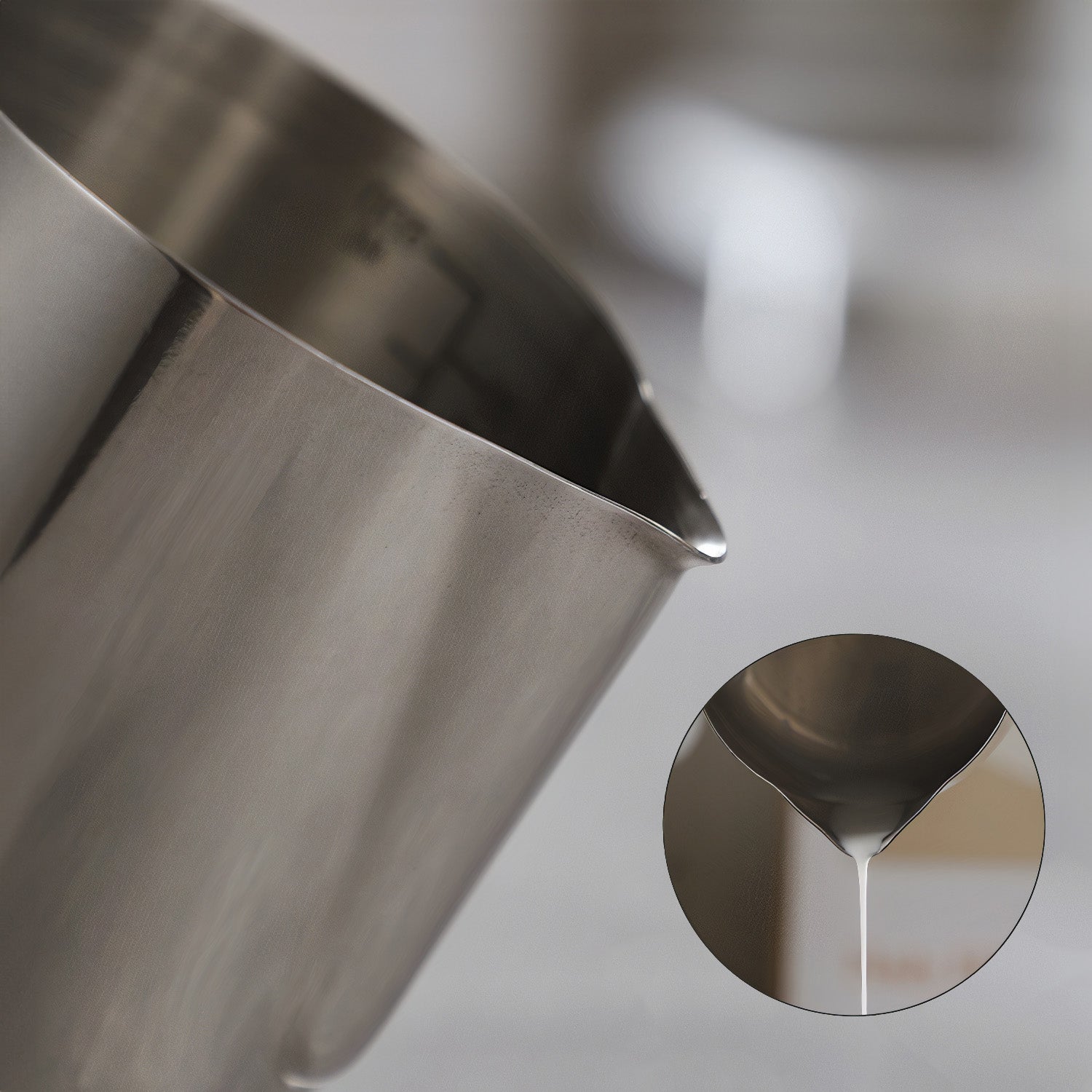 Thickened Milk Jugs For Latte, Cappuccino And Frothing Milk