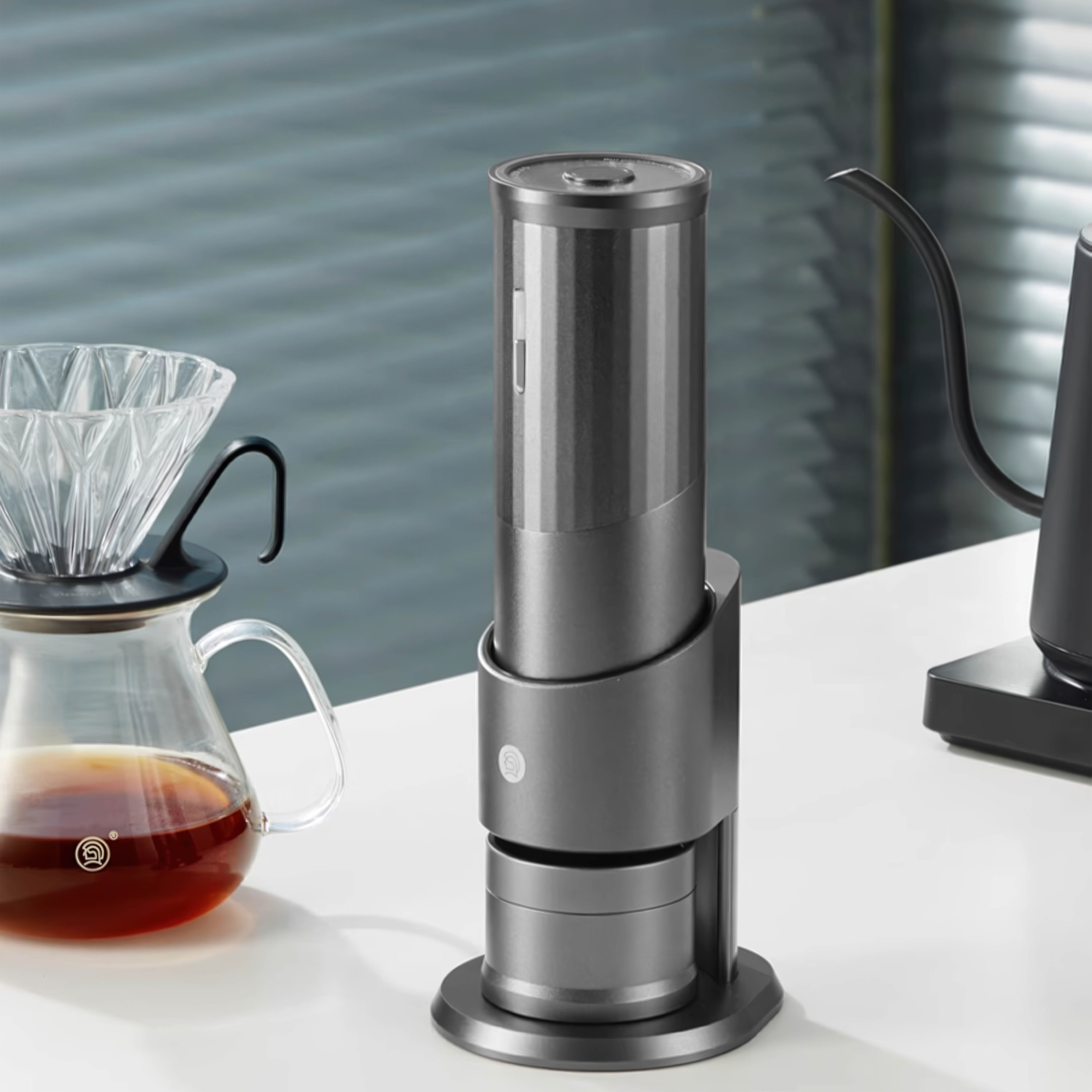 Portable Coffee Grinder for Precision Brewing - Thumbnail 4
