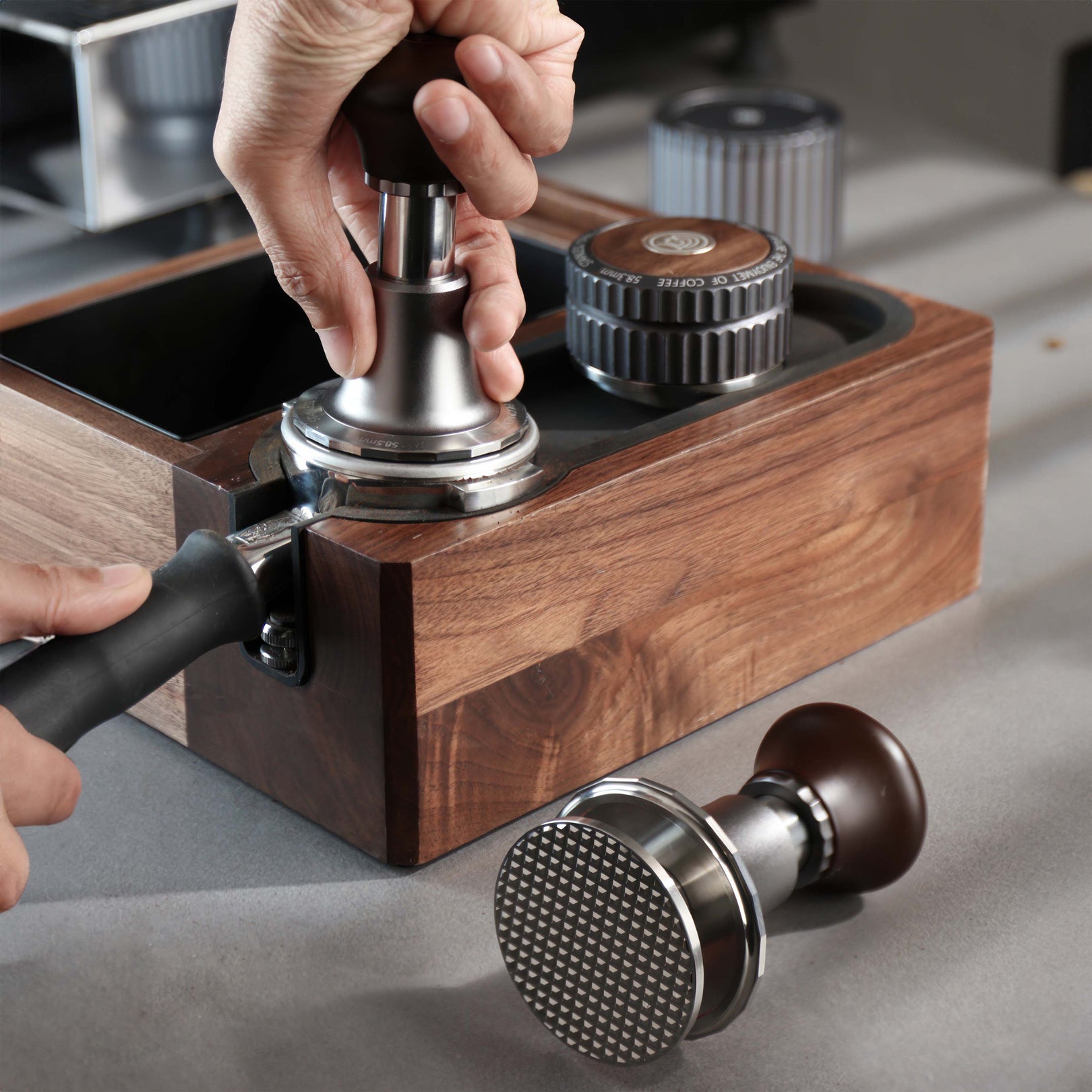Nivellierender Espresso-Tamper