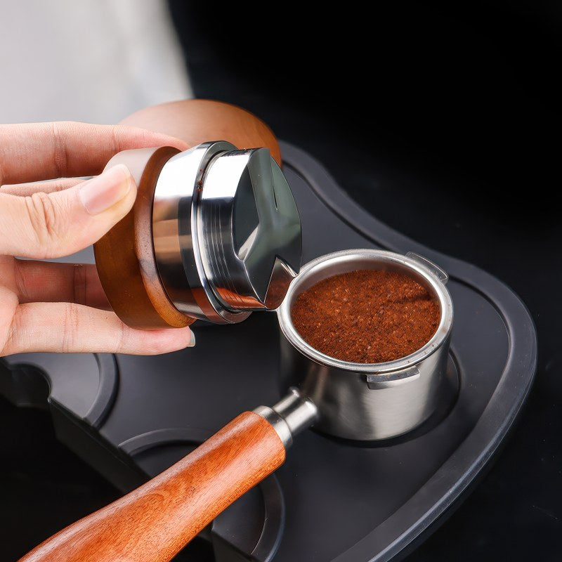 Espresso Distributor with Walnut Handle – side view | Lastaforest