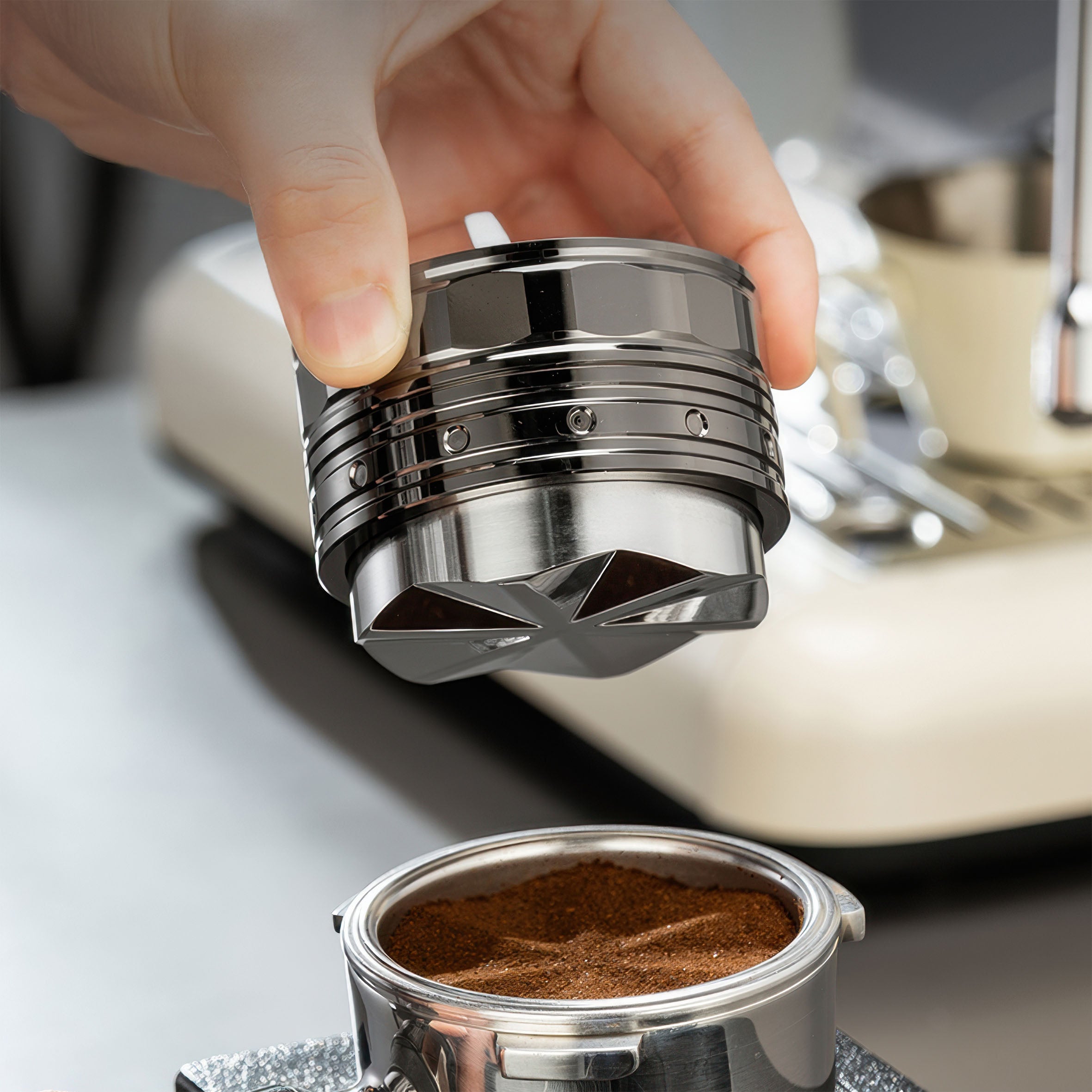 UFO Gravity Distributor - Stainless Steel Leveler - Lastaforest