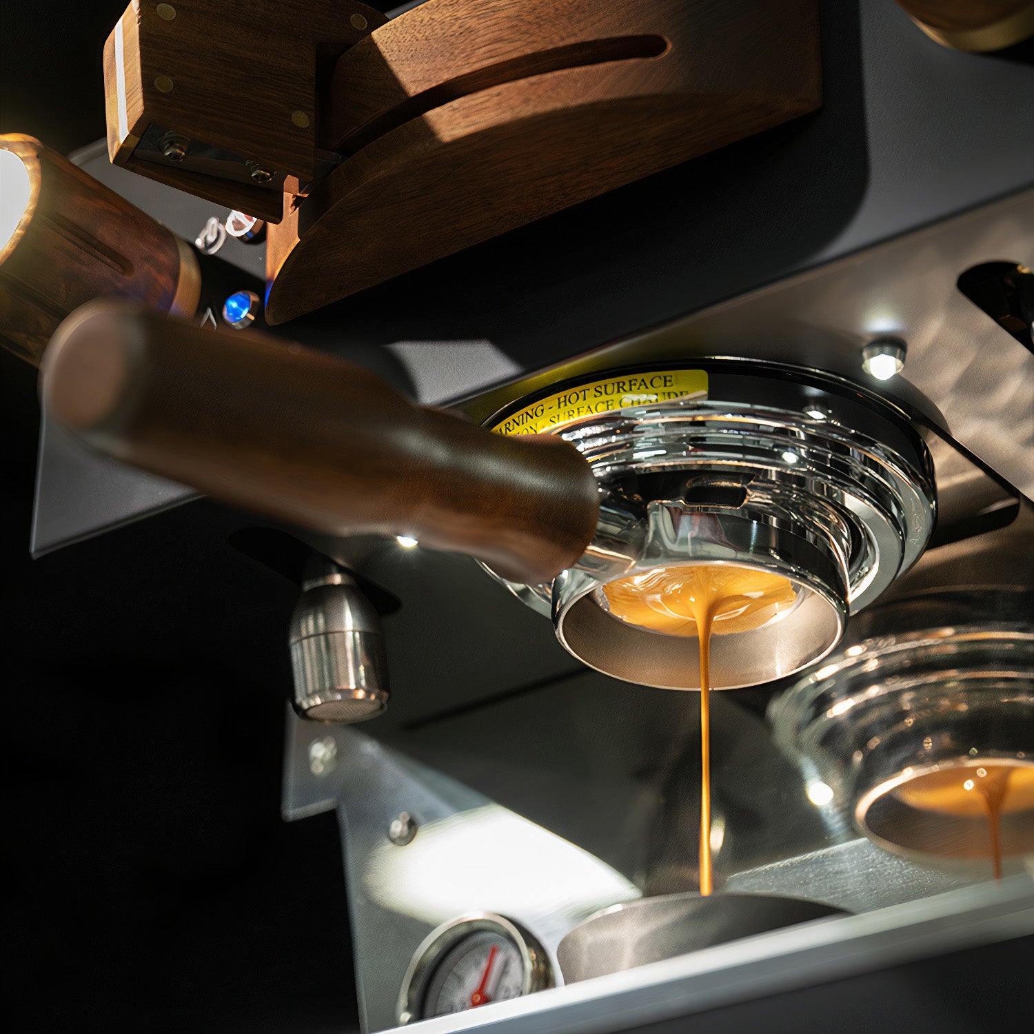 Stainless Steel Bottomless Portafilter with Walnut Handle - Lastaforest