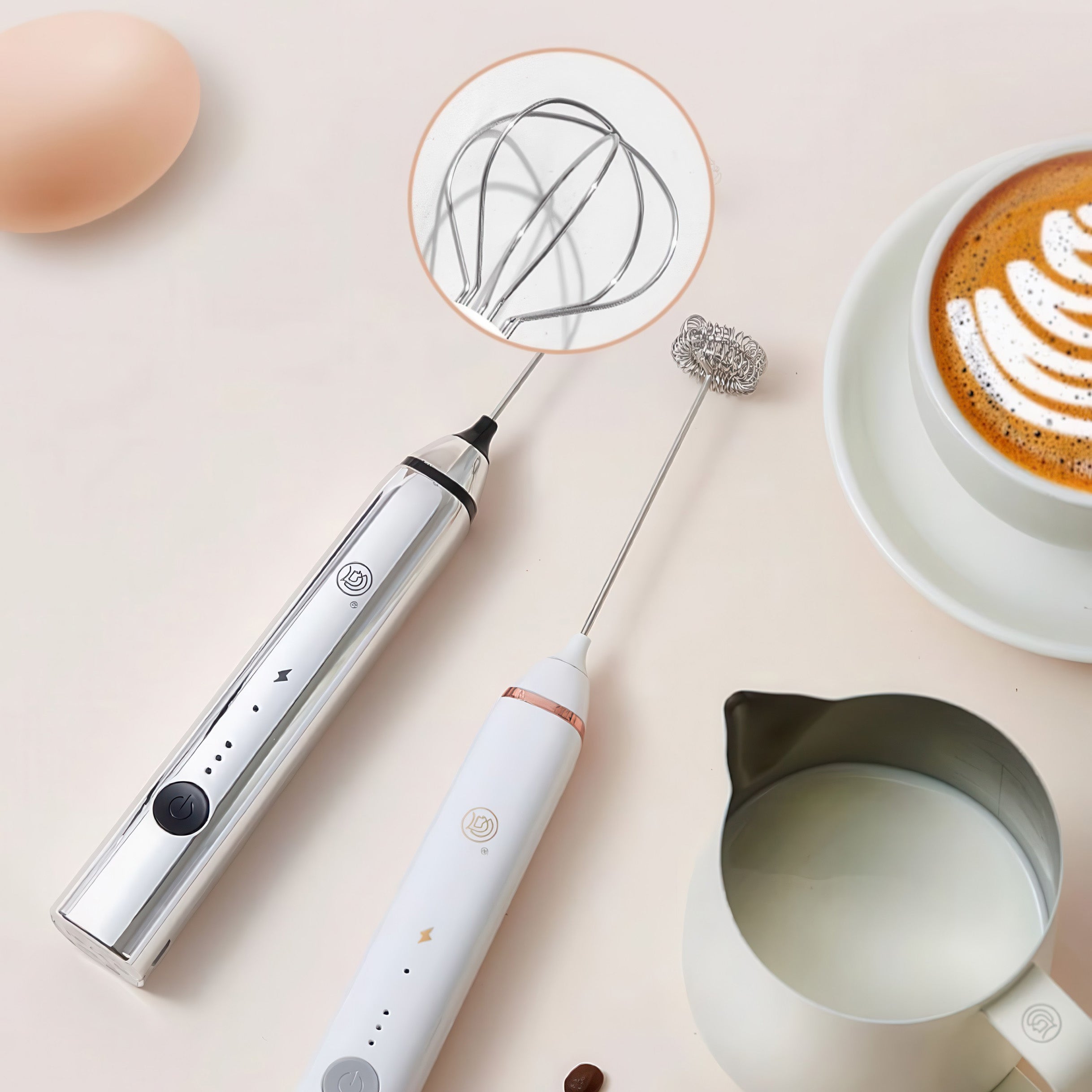 Elektrischer Milchaufschäumer zum Handhalten