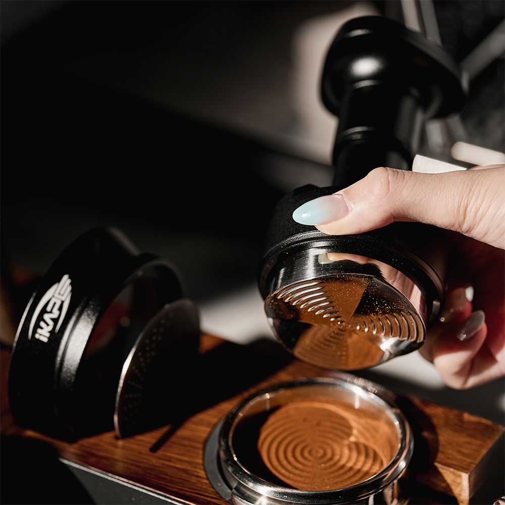 All-in-One Coffee Distributor and Tamper Combo - UniPress