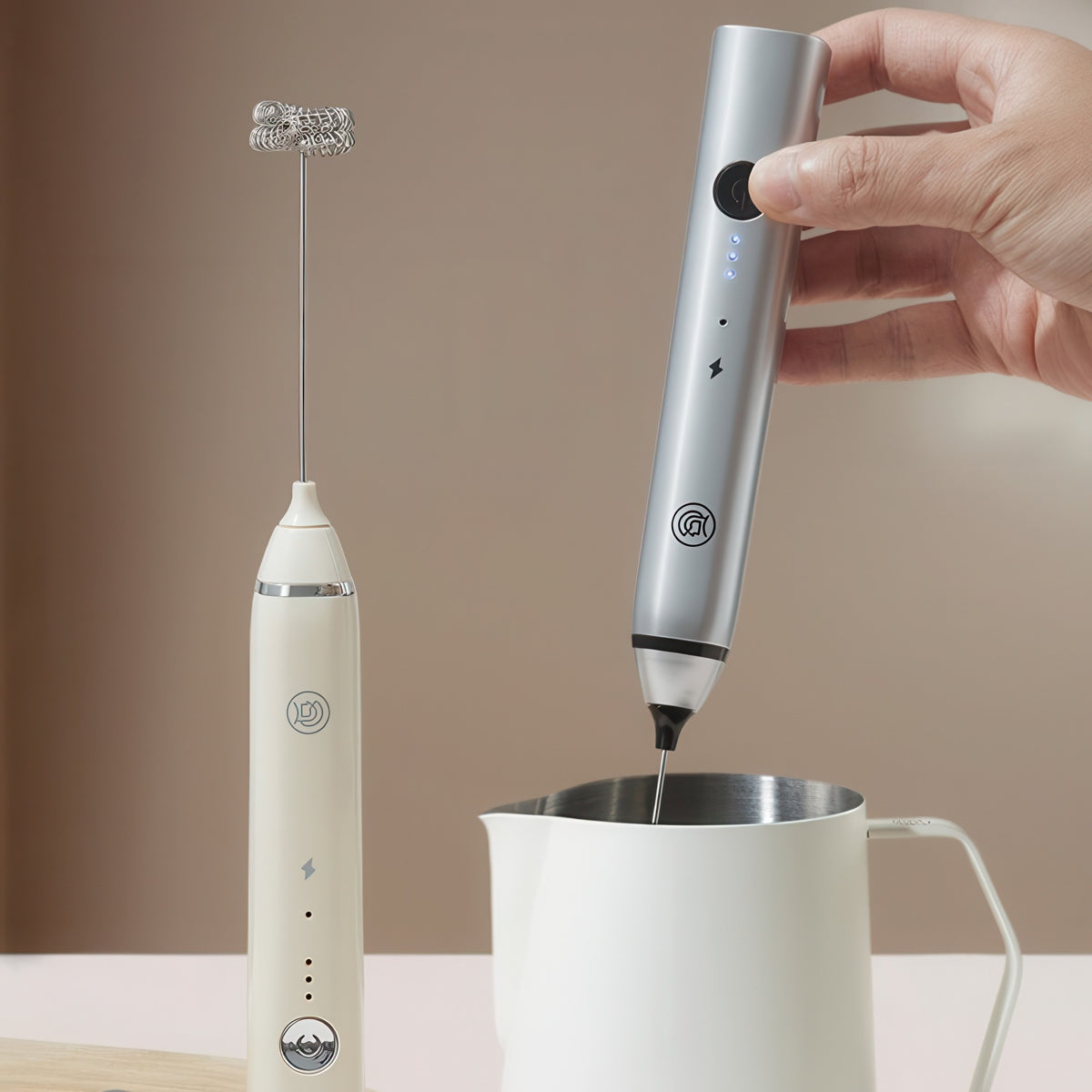 Espumador de Leche Eléctrico de Mano