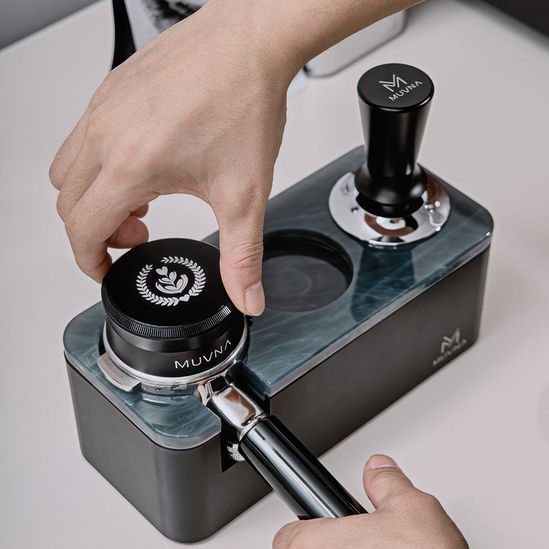 Self-Leveling Gravity Espresso Tamper