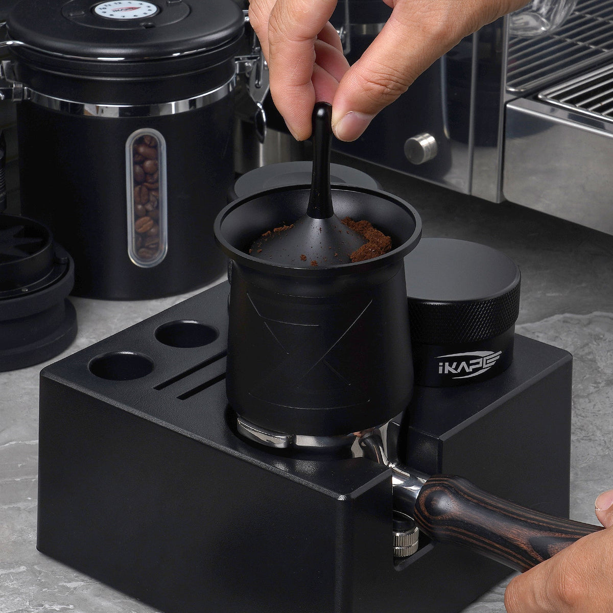 Magnetic Espresso Dosing Shaker V2